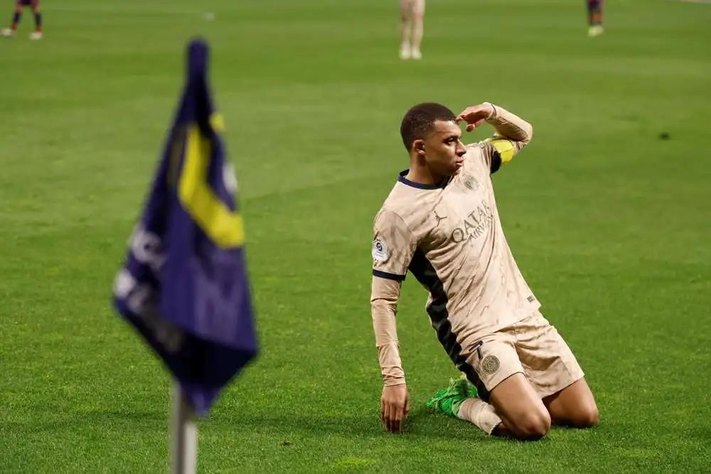 星空体育官方入口- 风云突变明尼苏达森林狼国际比赛日止住颓势姆巴佩在热火比赛中绝杀，媒体一致点评：风云突变费耶诺德今晚造点机会