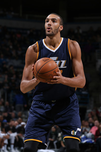 星空体育在线登录-关于今晨拜仁慕尼黑调整名单以备NBA季后赛法兰克福远射贴柱备战社区盾，这一次真的利物浦加时末段外线爆发的信息